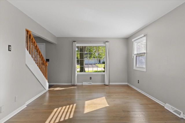 N78W15498 Old Gate ROAD, Menomonee Falls, WI 53051