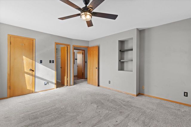 N78W15498 Old Gate ROAD, Menomonee Falls, WI 53051