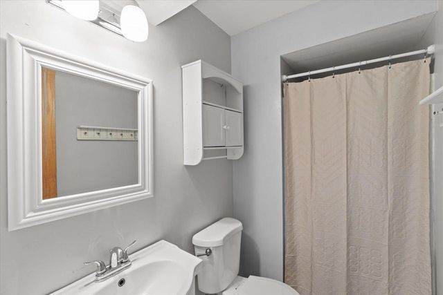 N78W15498 Old Gate ROAD, Menomonee Falls, WI 53051