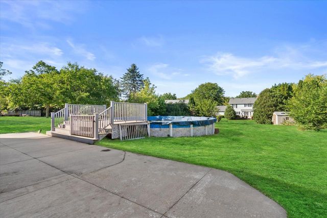 N78W15498 Old Gate ROAD, Menomonee Falls, WI 53051