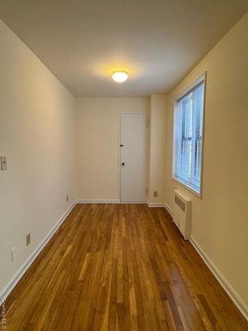 11 Lake Street 3S, White Plains, NY 10603