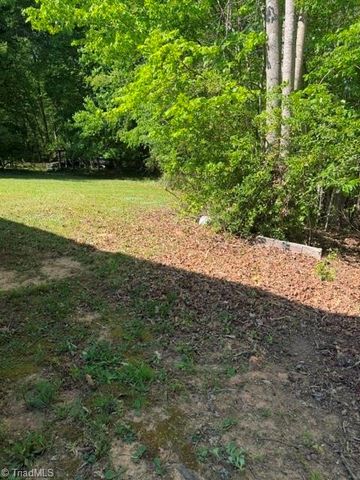577 Piney Fork Church Road, Eden, NC 27288