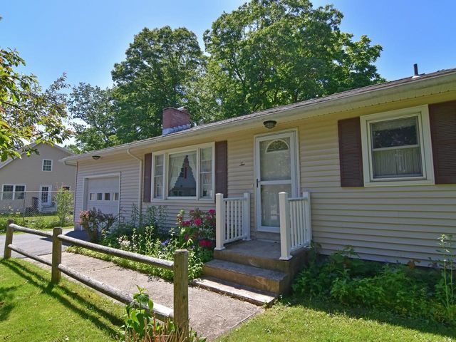 2 Murray Road, Essex Junction, VT 05452