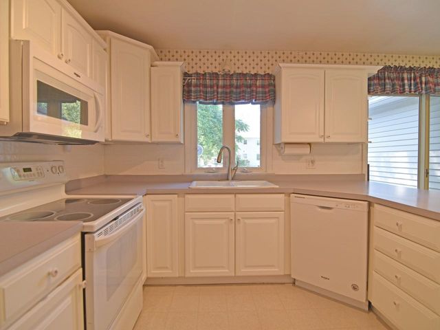 2 Murray Road, Essex Junction, VT 05452
