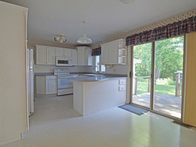 2 Murray Road, Essex Junction, VT 05452