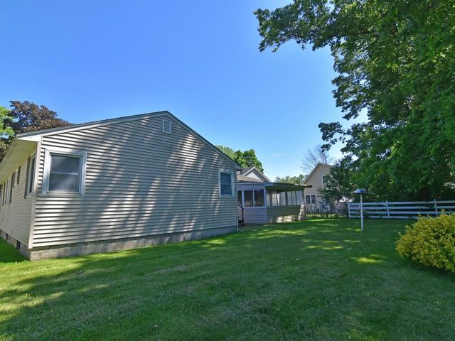 2 Murray Road, Essex Junction, VT 05452
