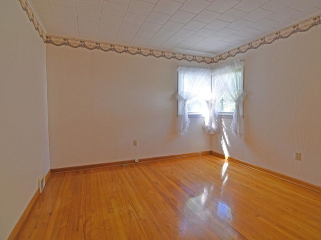 2 Murray Road, Essex Junction, VT 05452