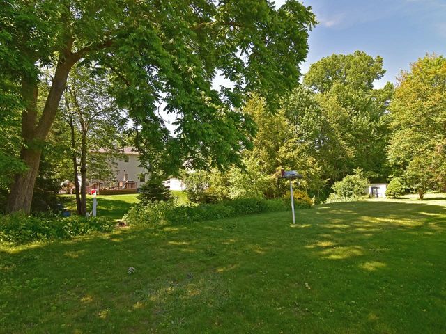 2 Murray Road, Essex Junction, VT 05452