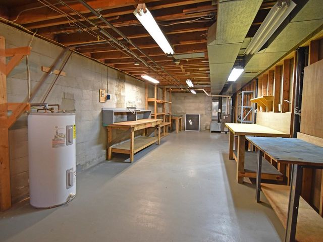 2 Murray Road, Essex Junction, VT 05452
