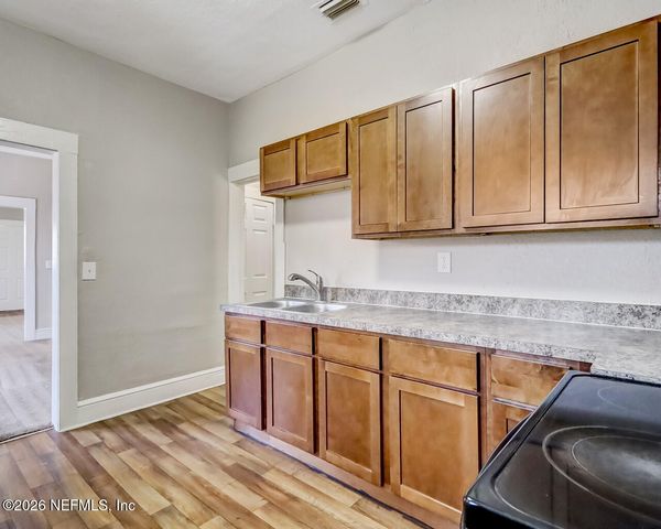 1519 W 6TH Street, Jacksonville, FL 32209