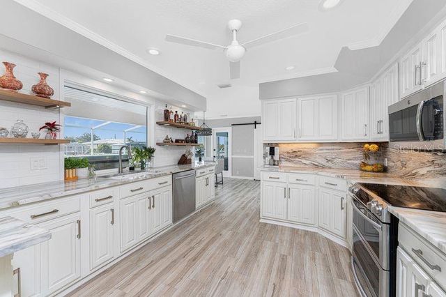 139 SEVILLE PLACE SW, Port Charlotte, FL 33952