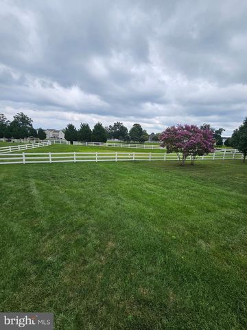 12132 PAWTUCKETT LN, Waldorf, MD 20602