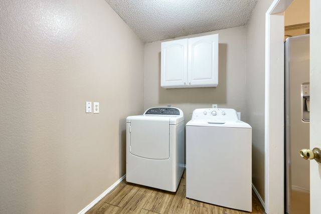 5901 Guildwood Drive, Arlington, TX 76017