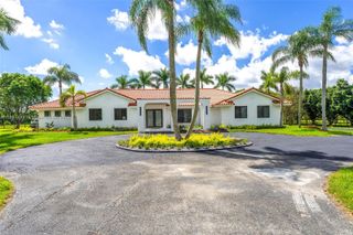 14300 SW 192nd St, Miami, FL 33177