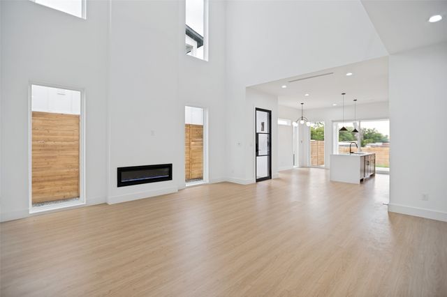 1845 Pollard Street, Dallas, TX 75208