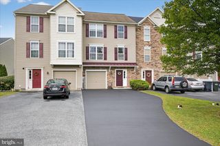106 IRONWOOD CT, Denver, PA 17517