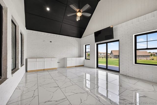 8202 N 150th East Avenue, Owasso, OK 74055