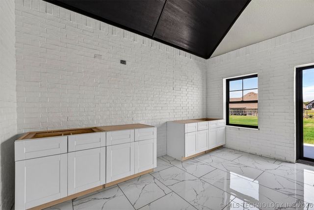 8202 N 150th East Avenue, Owasso, OK 74055