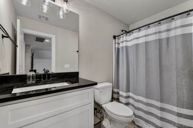 8202 N 150th East Avenue, Owasso, OK 74055