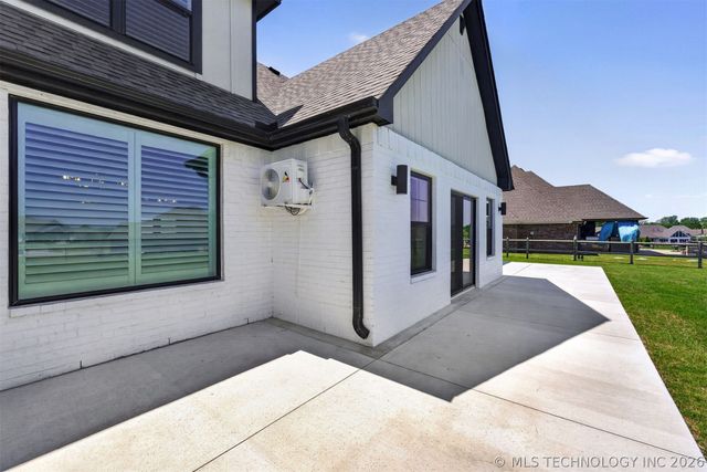 8202 N 150th East Avenue, Owasso, OK 74055