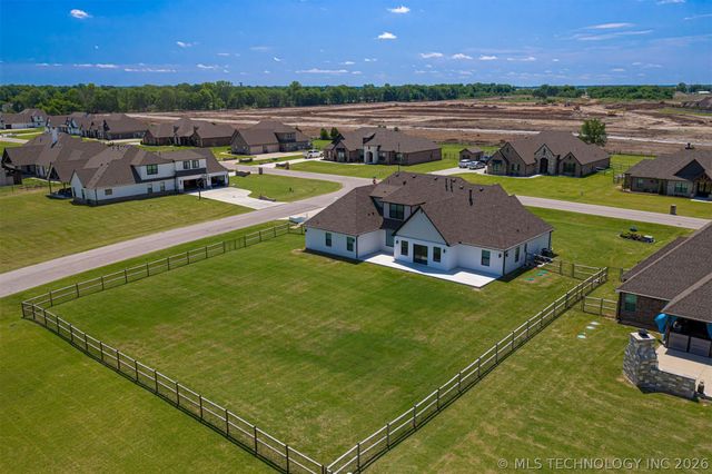 8202 N 150th East Avenue, Owasso, OK 74055