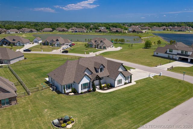8202 N 150th East Avenue, Owasso, OK 74055