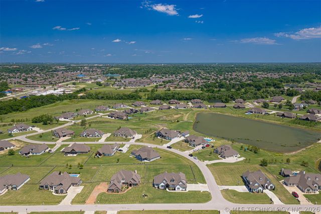 8202 N 150th East Avenue, Owasso, OK 74055