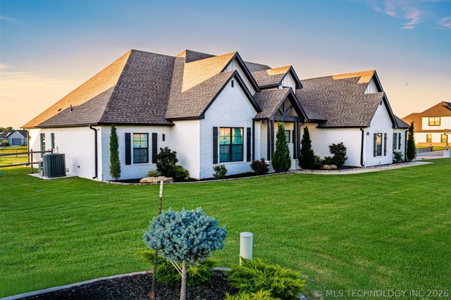 8202 N 150th East Avenue, Owasso, OK 74055