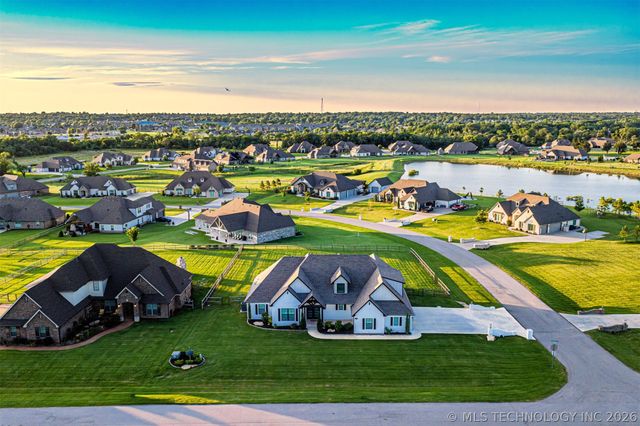 8202 N 150th East Avenue, Owasso, OK 74055