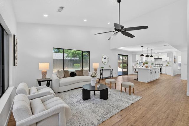 7001 Fall Way, Elk Grove, CA 95758