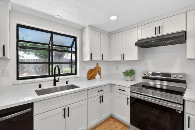 7001 Fall Way, Elk Grove, CA 95758