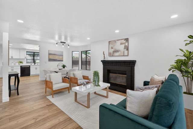 7001 Fall Way, Elk Grove, CA 95758