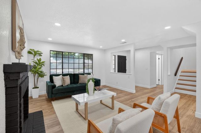 7001 Fall Way, Elk Grove, CA 95758