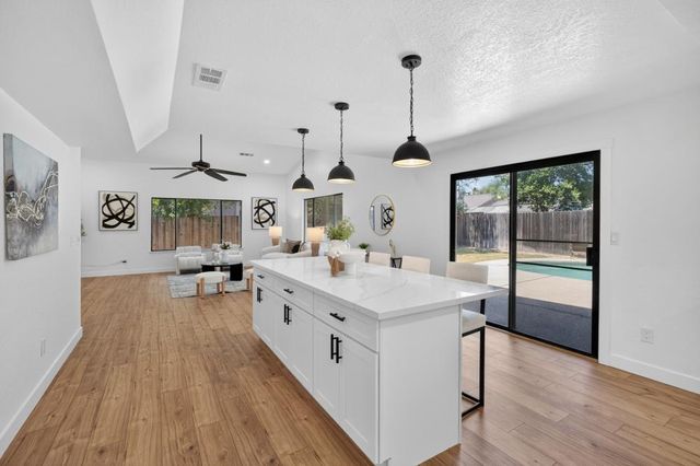 7001 Fall Way, Elk Grove, CA 95758