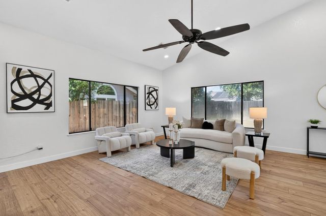7001 Fall Way, Elk Grove, CA 95758