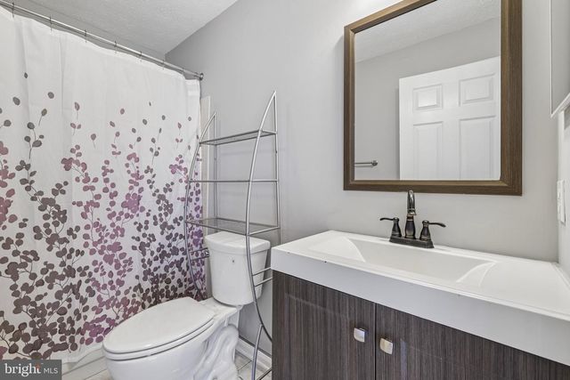 2069 PARK TRAIL RD, Baltimore, MD 21244