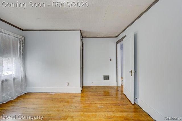6464 Coleman Street, Dearborn, MI 48126