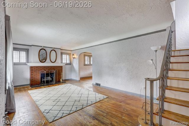 6464 Coleman Street, Dearborn, MI 48126