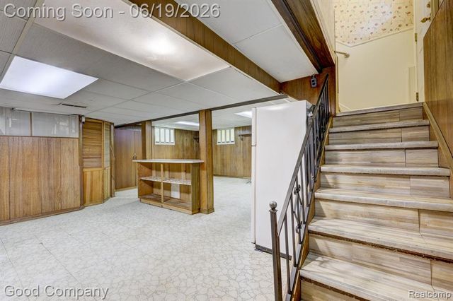 6464 Coleman Street, Dearborn, MI 48126