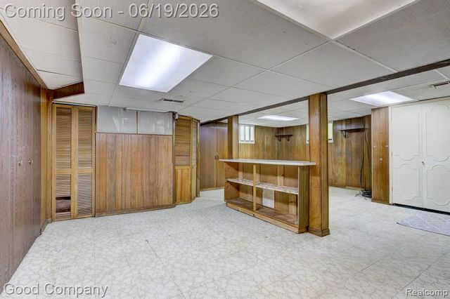 6464 Coleman Street, Dearborn, MI 48126