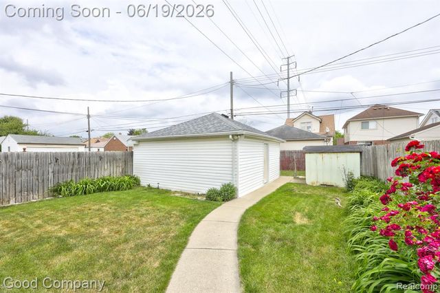 6464 Coleman Street, Dearborn, MI 48126
