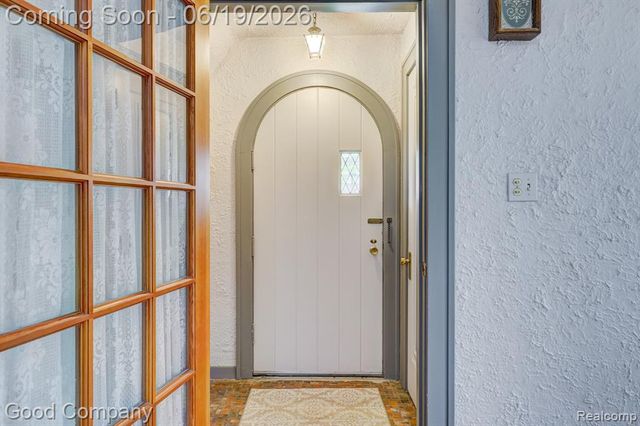 6464 Coleman Street, Dearborn, MI 48126