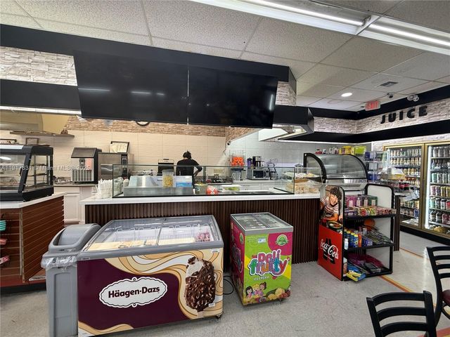 9510 SW 137TH AVE, Miami, FL 33186