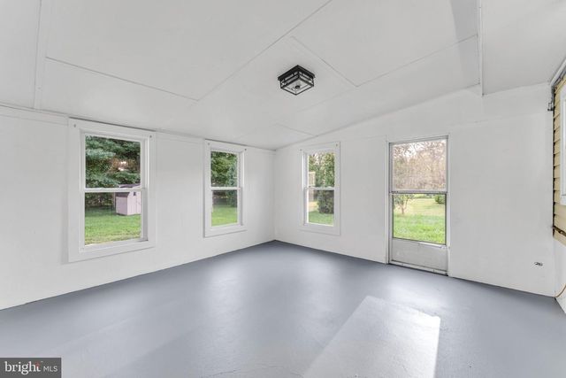 1869 MONARCH LN, Vineland, NJ 08361