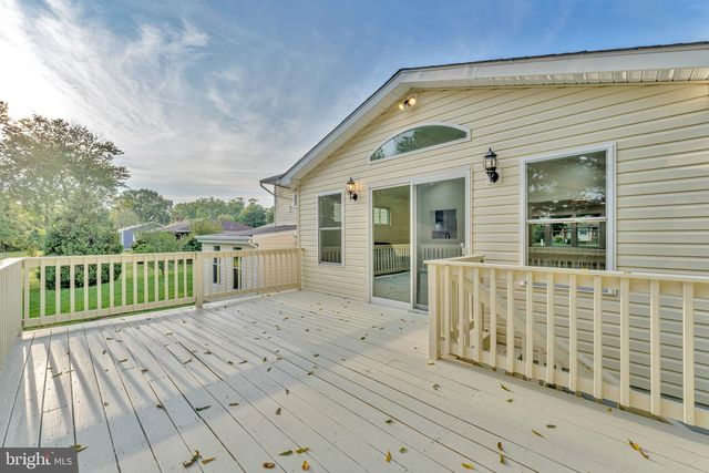 1869 MONARCH LN, Vineland, NJ 08361