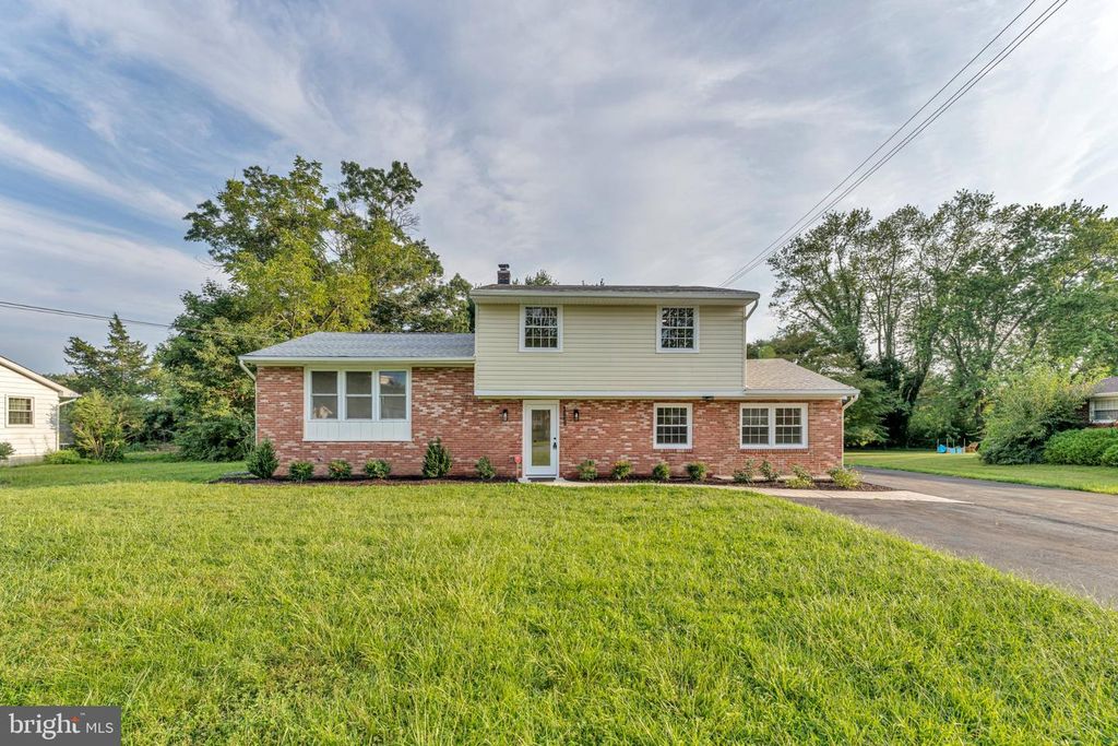1869 MONARCH LN, Vineland, NJ 08361
