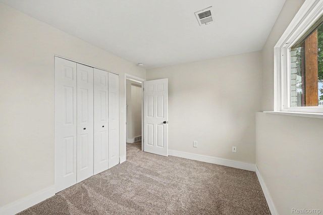 39721 Camp Street, Harrison Charter Township, MI 48045