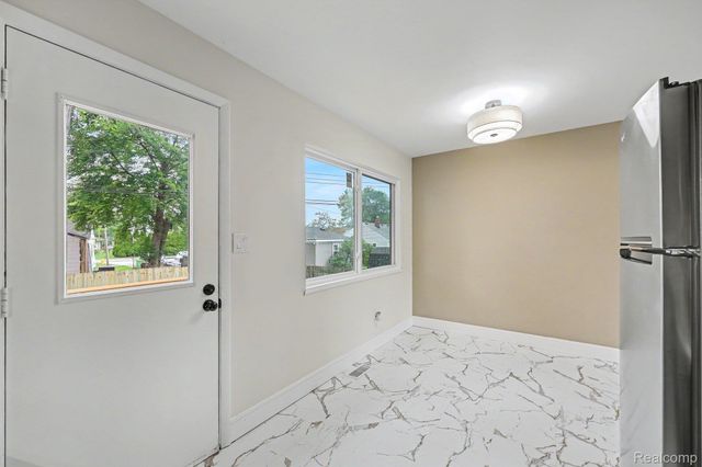39721 Camp Street, Harrison Charter Township, MI 48045