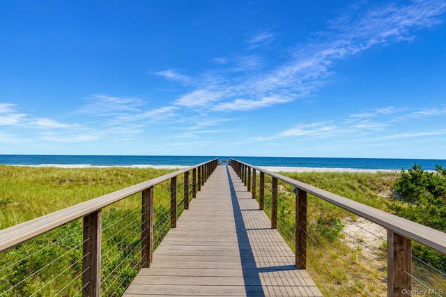 585 Dune Road A-21, Westhampton Beach, NY 11978