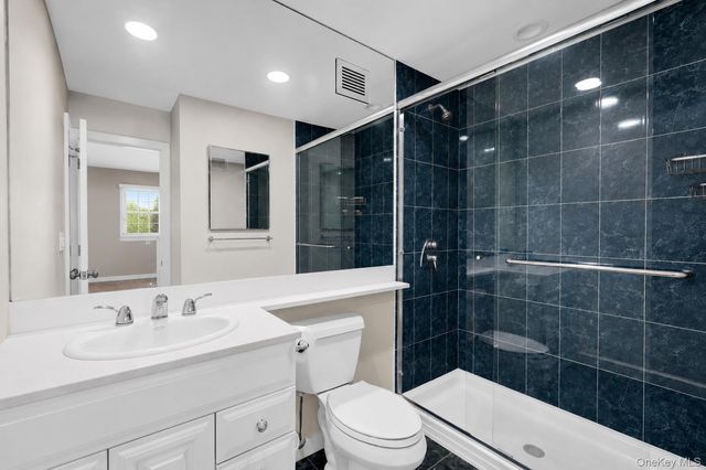 585 Dune Road A-21, Westhampton Beach, NY 11978